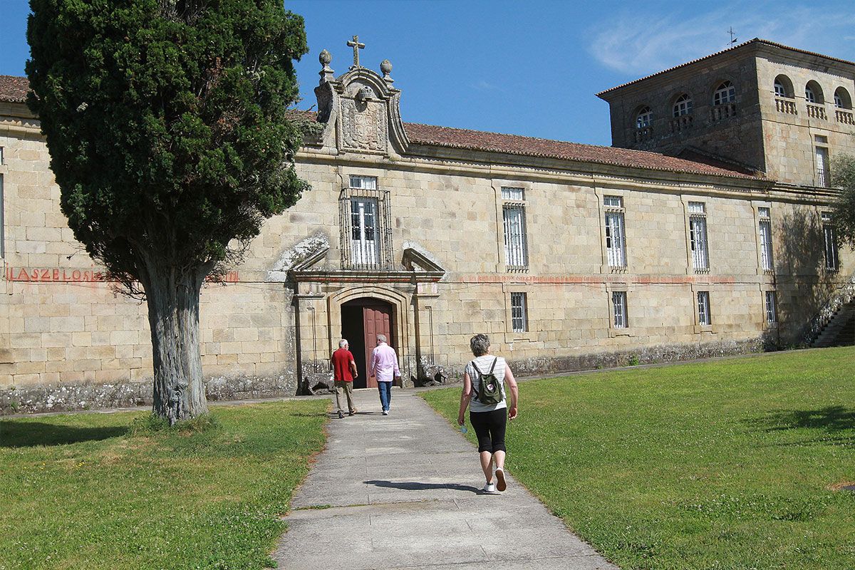 Resistir en el último monasterio habitado de la Ribeira Sacra