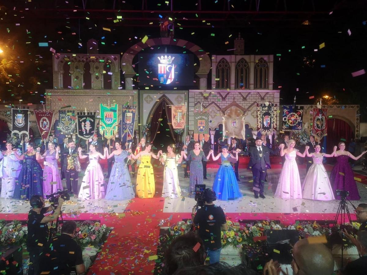 Los cargos de las Fiestas de Crevillente recién proclamados.
