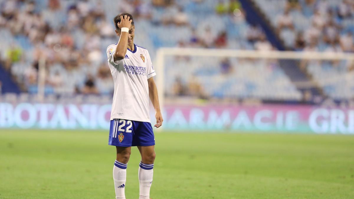 Bermejo se lleva una mano a la cabeza en el partido contra el Ibiza.