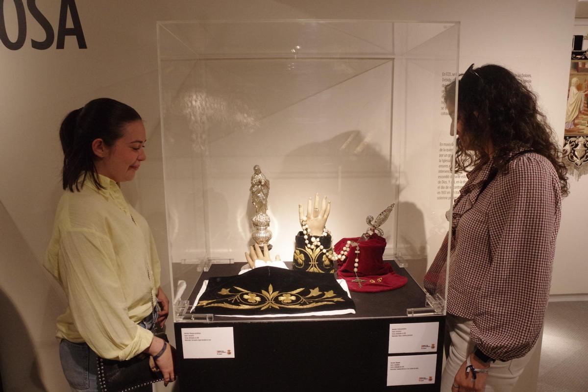 Fotos de la inaguración de la exposición 'Aquella Virgen del Perchel' de la cofradía de la Misericordia