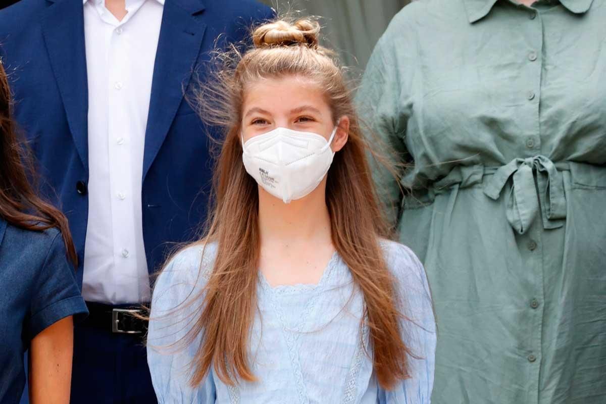 El moño 'half bun' de la infanta Sofía en el primer compromiso de los Premios Princesa de Girona