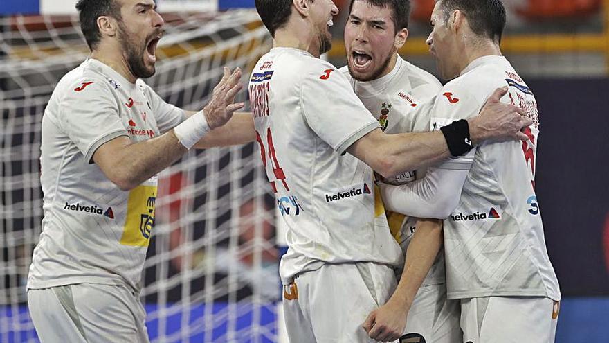 Los «Hispanos» celebran su pase a semifinales.  | DMA/PETR DAVID JOSEK