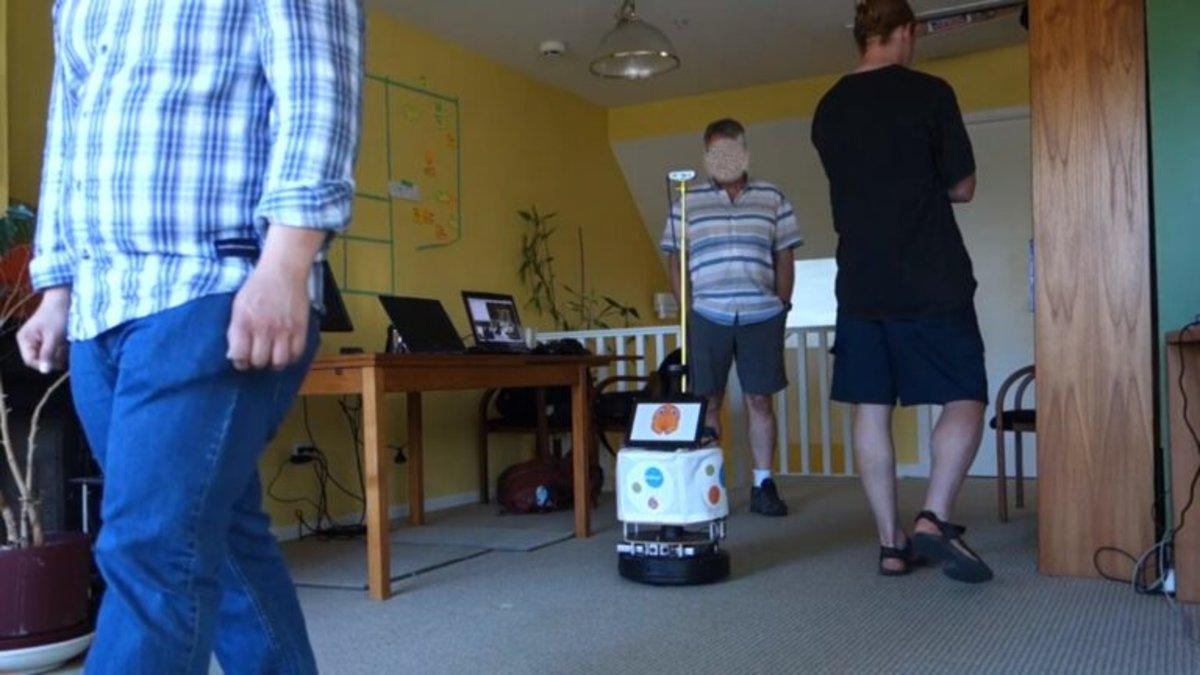 Crean robots que reconocen y asisten a los enfermos