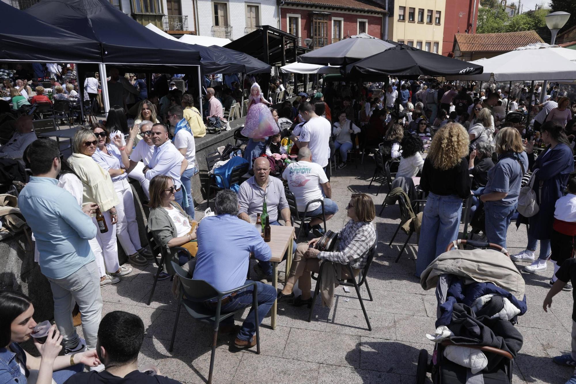 Los Güevos Pintos de la Pola, en imágenes