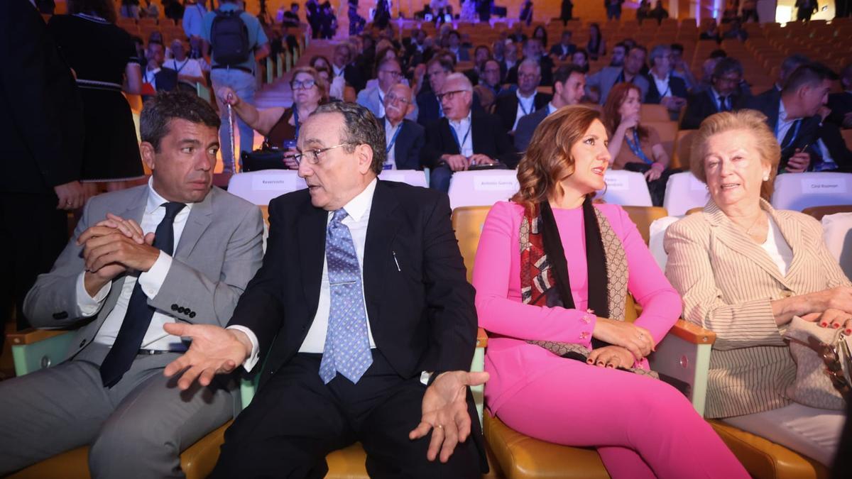 El president de la Generalitat, Carlos Mazón, interviene en el Foro Mediterráneo.