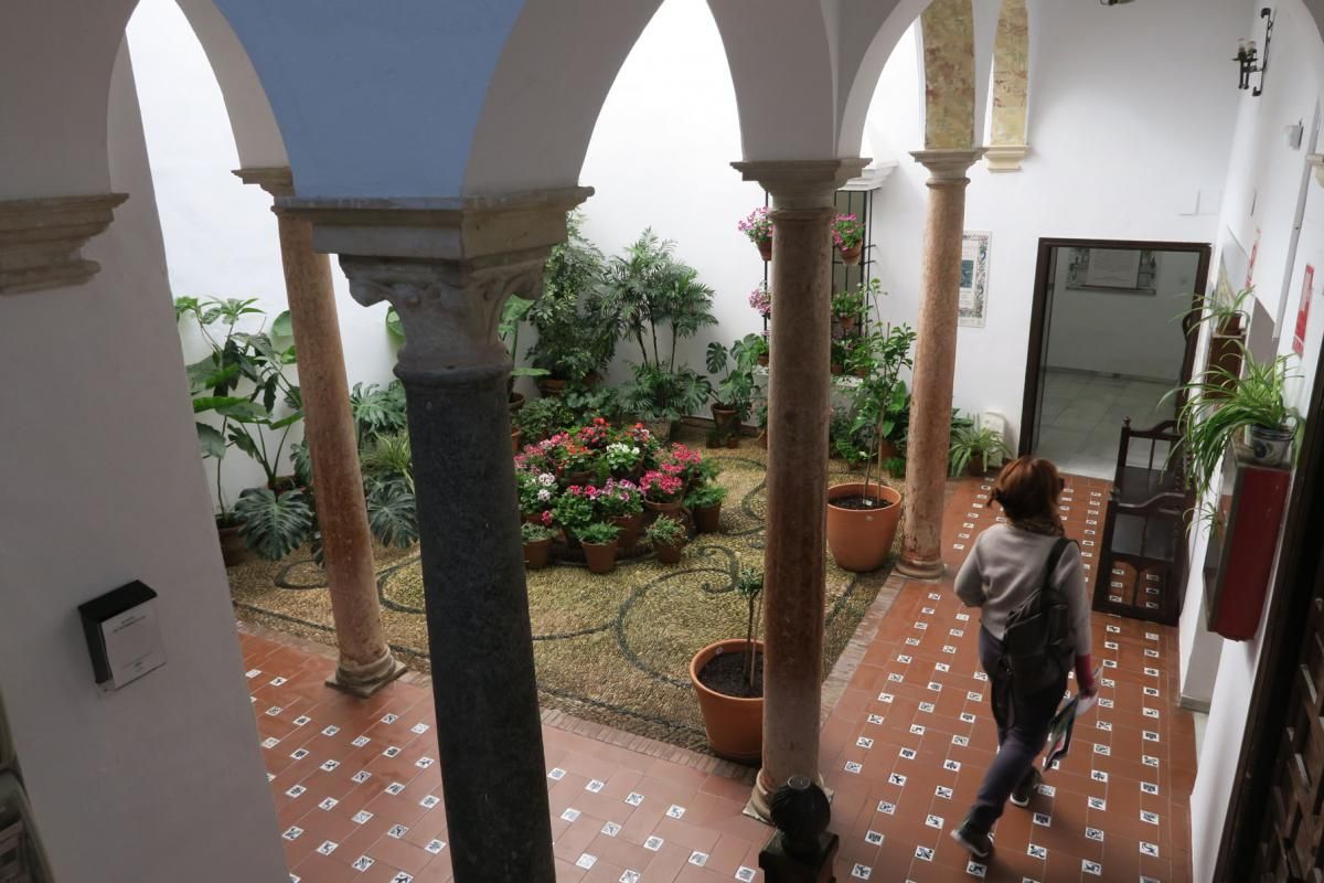 Apurando la fiesta de los patios por la Judería