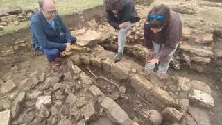 Halladas 18 tumbas medievales en Llanera, en una campaña "excepcional" en Lucus que sigue ahora con el trabajo en el laboratorio