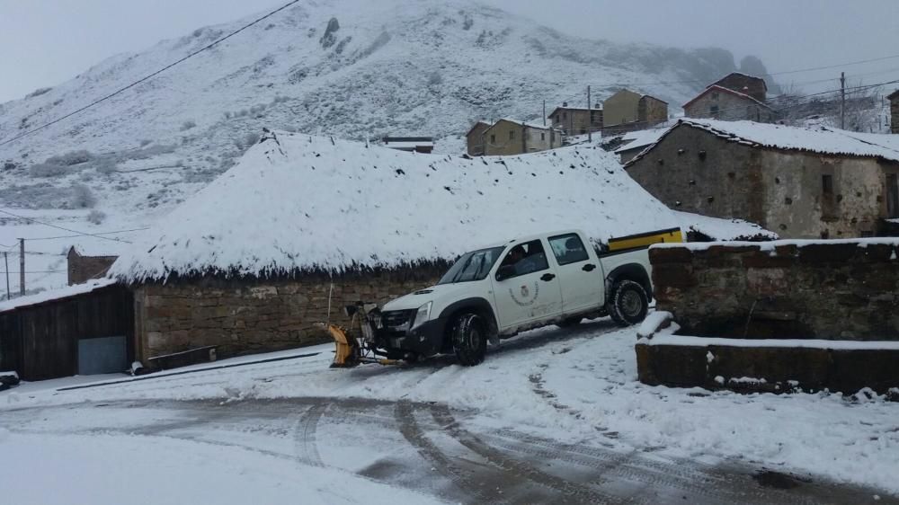 Las primeras nieves del otoño en Asturias