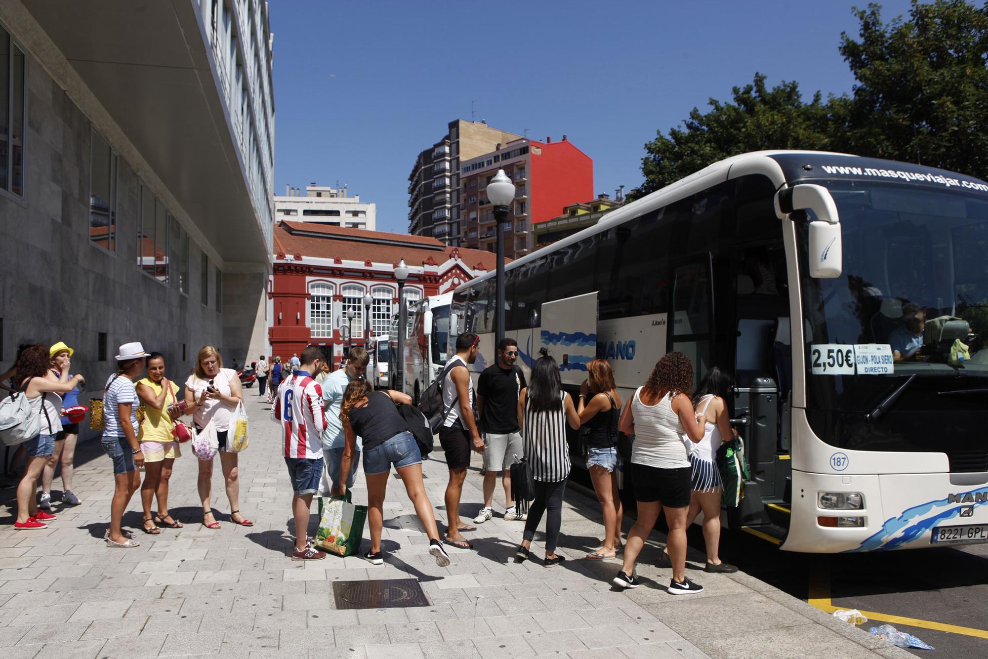 Imágenes del Carmín 2015: si lo viviste recordarás este ambiente