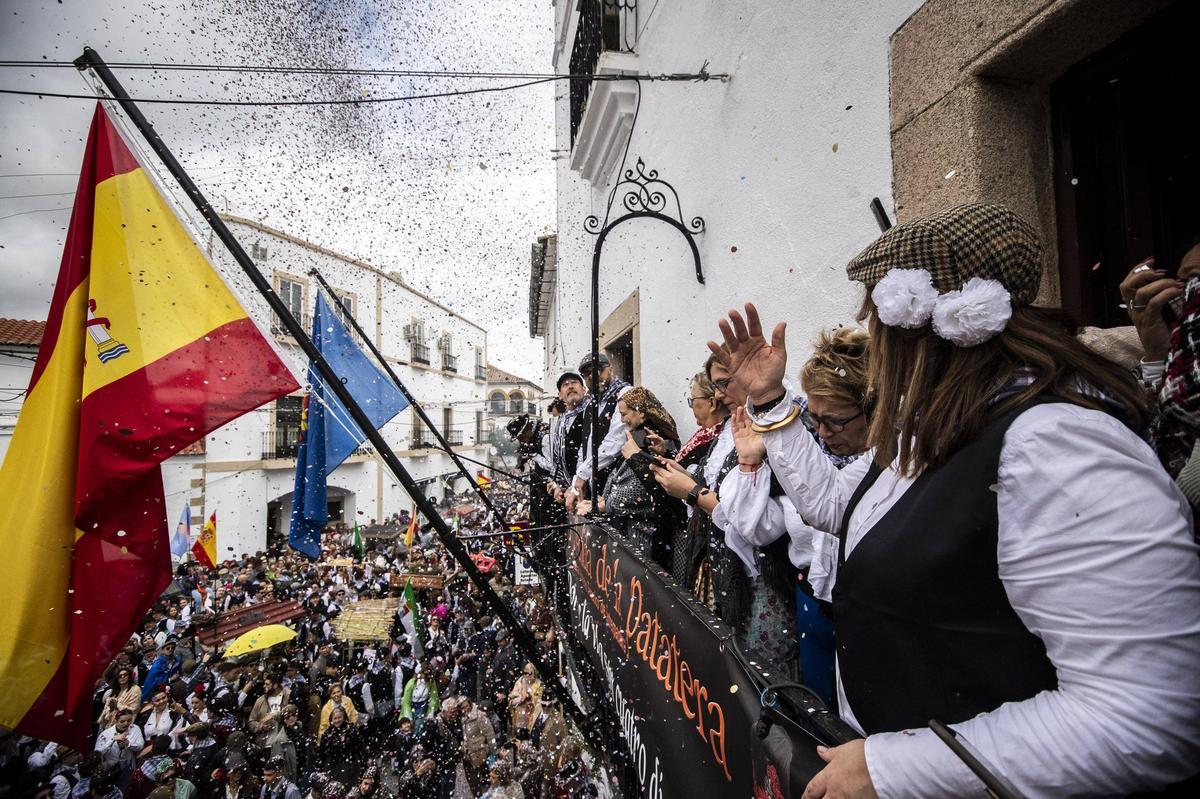 ¡Búscate en las imágenes de la Pedida de la Patatera de Malpartida de Cáceres!
