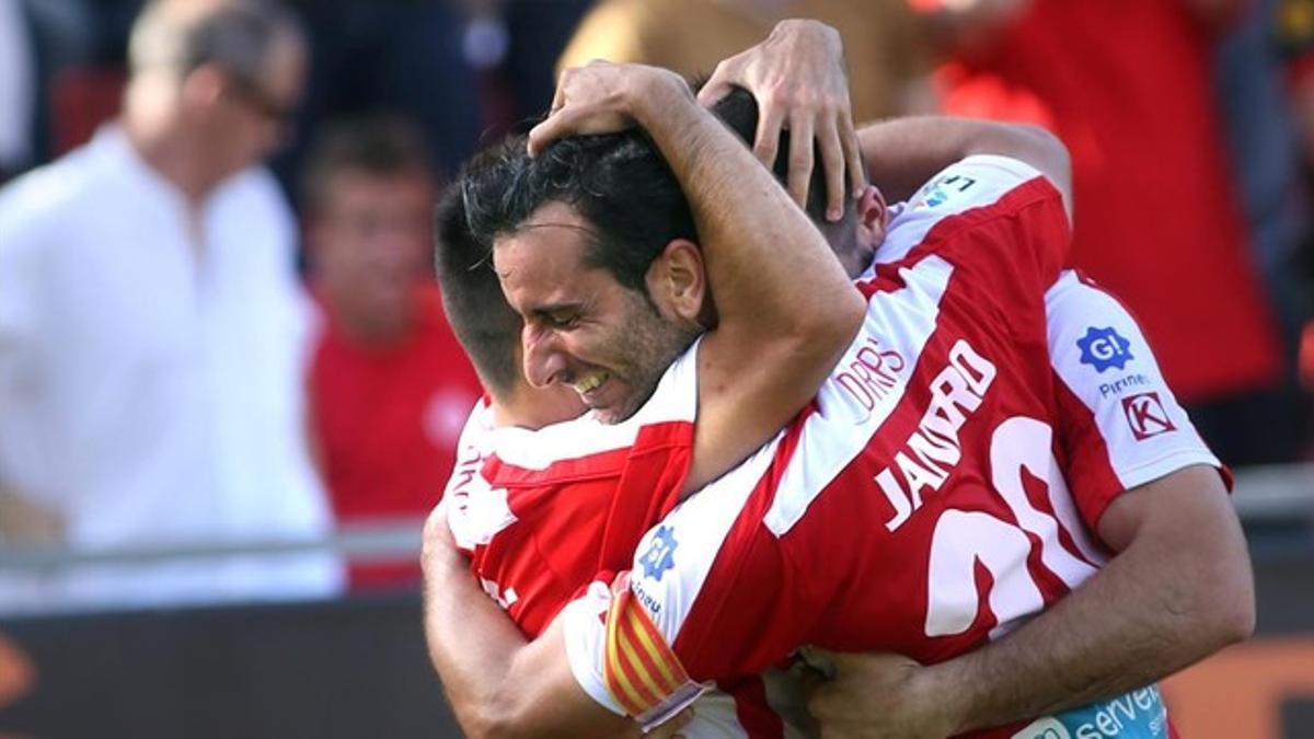 Los jugadores del Girona celebran un gol ante el Depor en Montilivi.