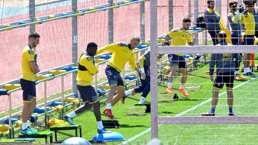 Paco Jémez se lleva a 24 jugadores a Valencia