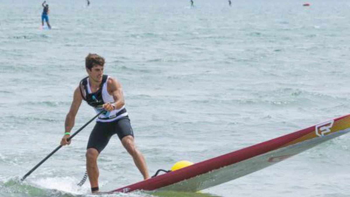 Una competición de paddle surf | LEVANTE-EMV