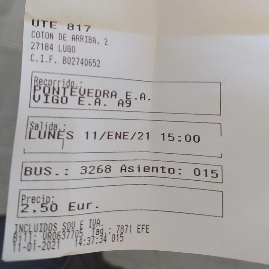 Uno de los billetes adquiridos ayer en Pontevedra con un coste de 2,5 euros.