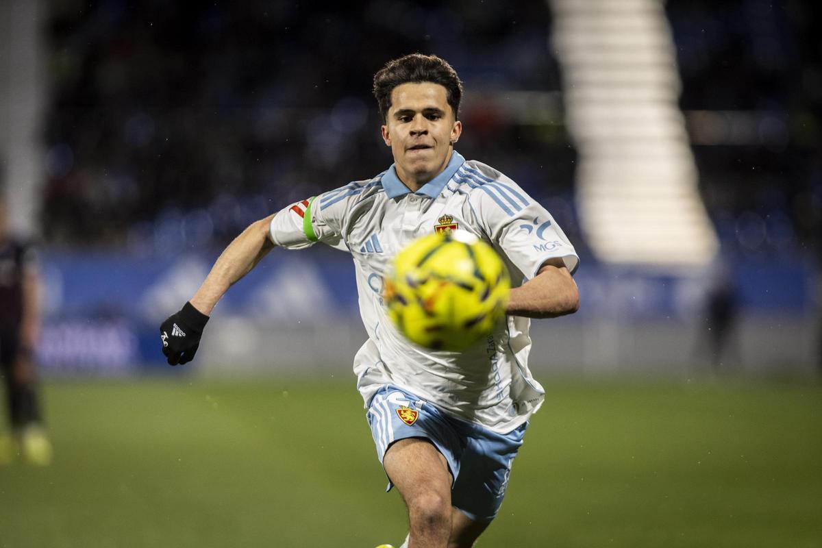 Larios, en el partido ante el Eibar en el Ibercaja Estadio, en su debut con el Zaragoza.