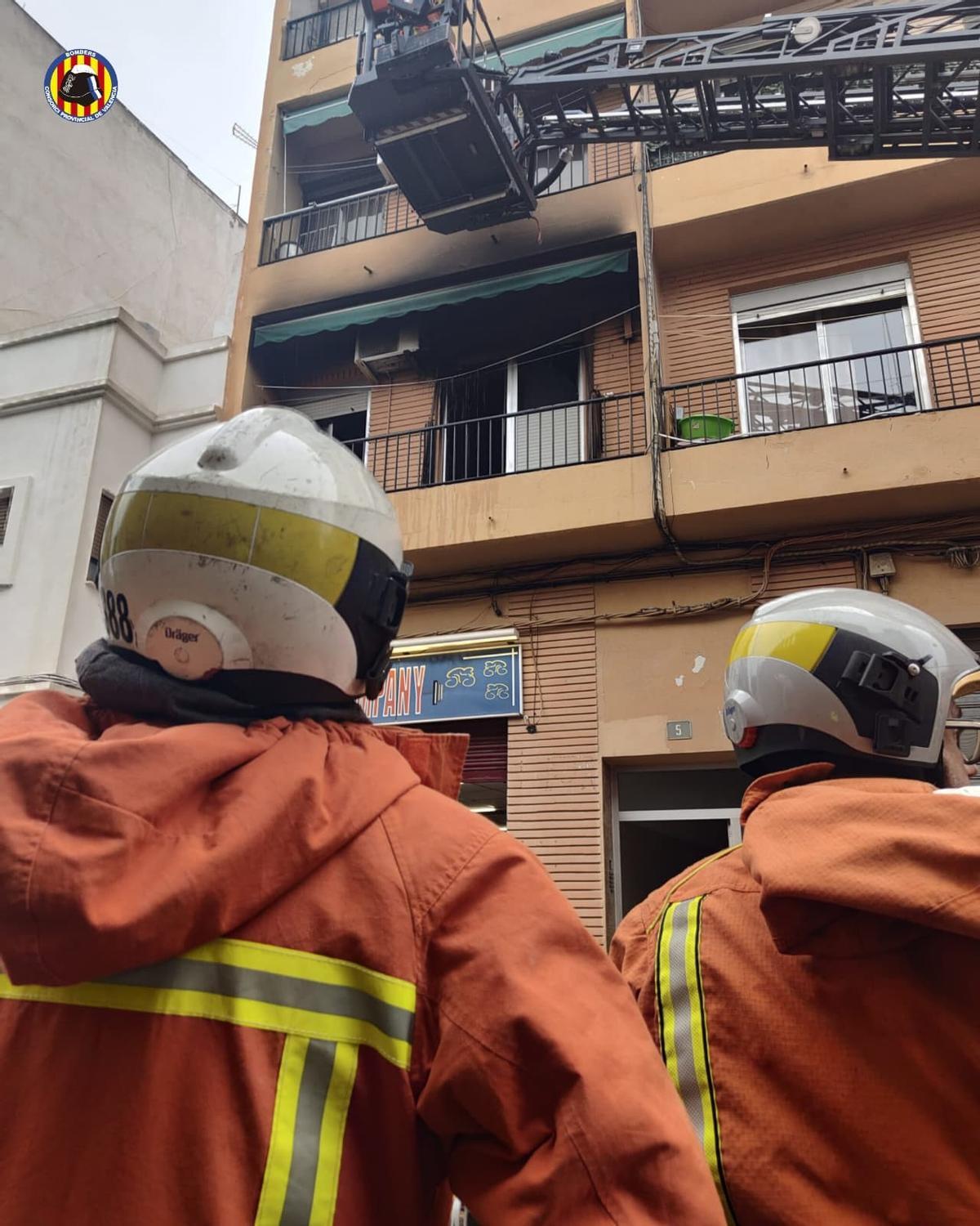En la vivienda residen dos personas mayores.