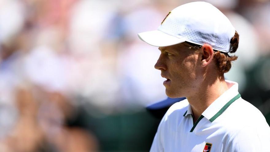 Sinner desactiva las 'bombas' de Struff y reta a Djokovic en Wimbledon
