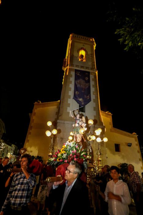 Los festejos se inician de forma oficial con la procesión del santo y continuarán hasta el próximo domingo