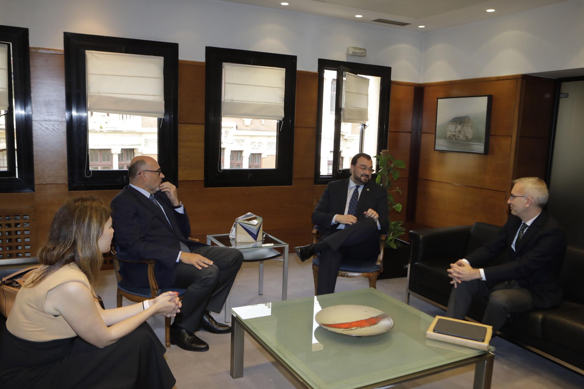 Así fue la reunión del presidente de Telefónica España con Barbón y varios empresarios