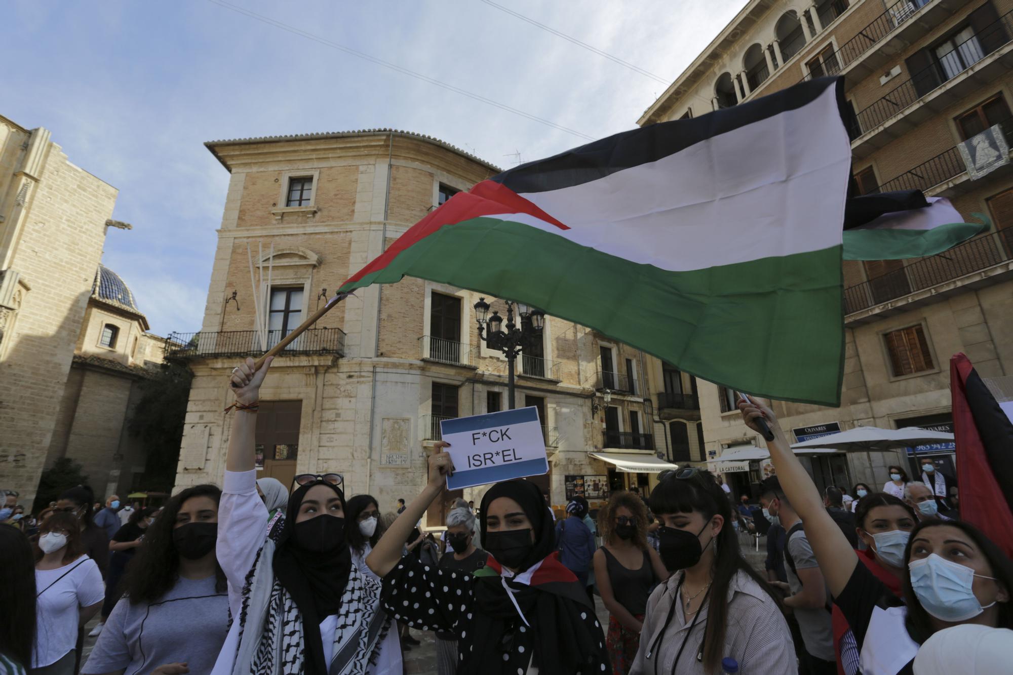 Una concentración en València denuncia la "masacre" en Gaza contra el pueblo palestino