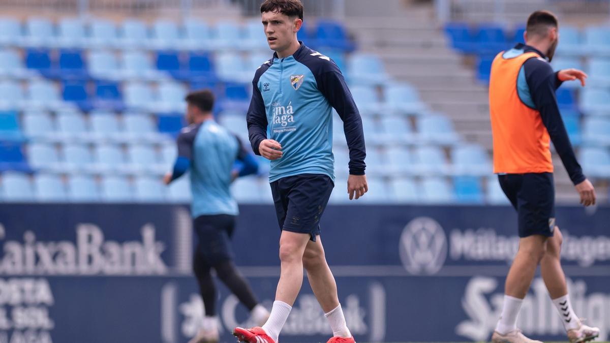 Ochoa, durante el entrenamiento de este jueves en La Rosaleda.