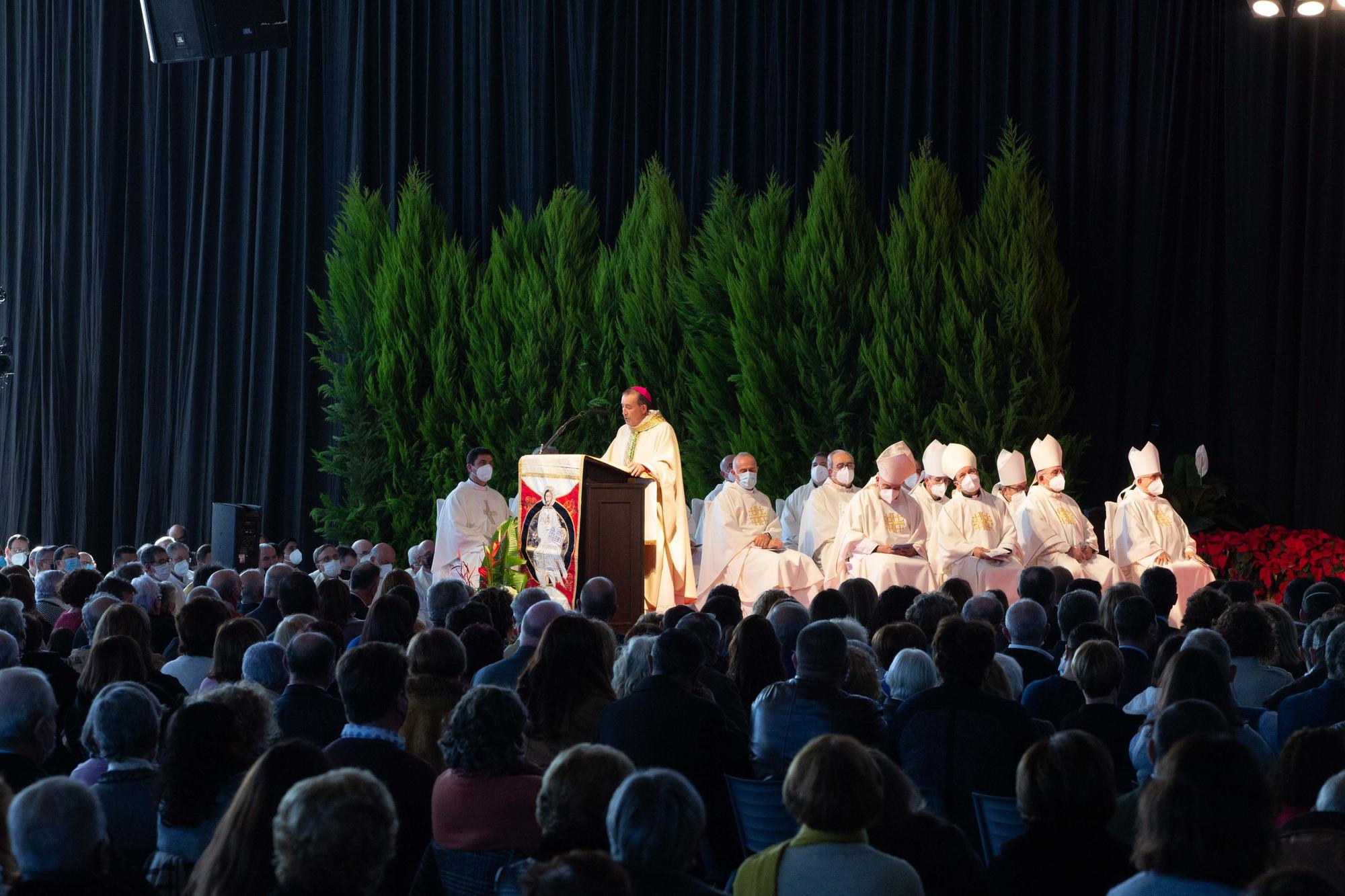 Ordenación del obispo en el Recinto Ferial