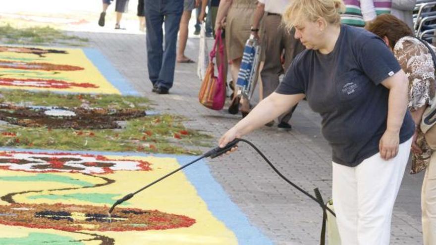 La alfombra, ya sobre la calle, en una edición anterior.