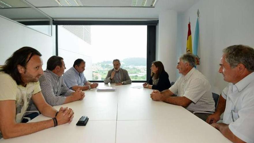 Cores Tourís se reunió ayer con el comité de Construcciones Crespo.