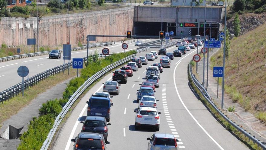 Atasco a la altura de Villaviciosa.