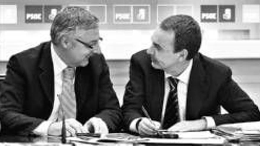 Zapatero ordena &quot;abordar ya&quot; la negociación de la financiación