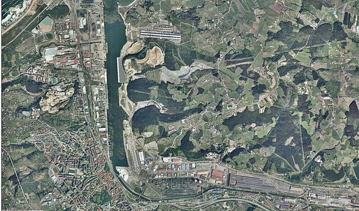 El bullicio del Avilés actual en torno a la ría, con el Centro Niemeyer ya  construido. | Observatorio del Territorio