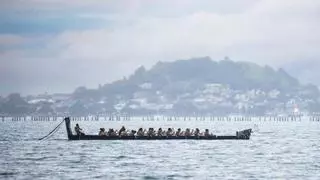 Te Kawau: la canoa maorí que acompañará al defensor de la Copa América