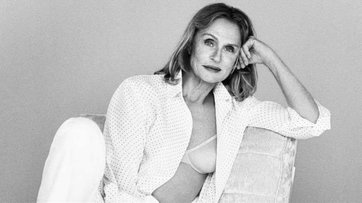 Lauren Hutton posa en sujetador para Calvin Klein