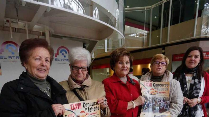 Carmen Espasandín, Nina Mirón, Pilar Riol, Margot Carrera y Rosa Rodríguez.