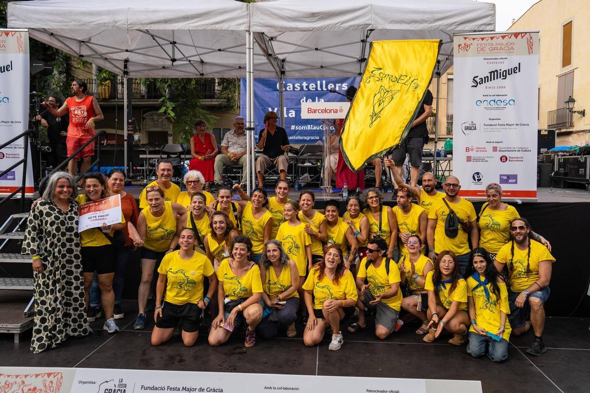 Gràcia premia a la plaza Rovira i Trias por su homenaje a Antònia Font como la calle mejor decorada de las fiestas de 2026
