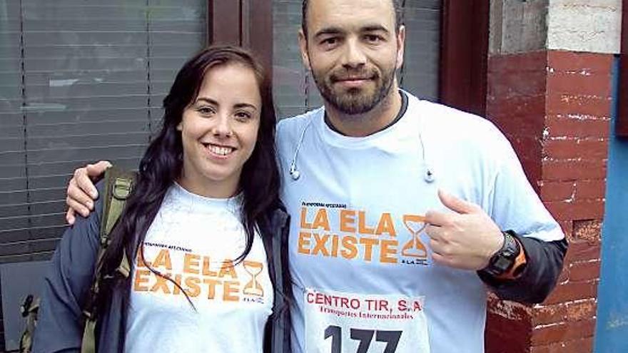 José Luis López, junto a su esposa, Tamara Suárez.