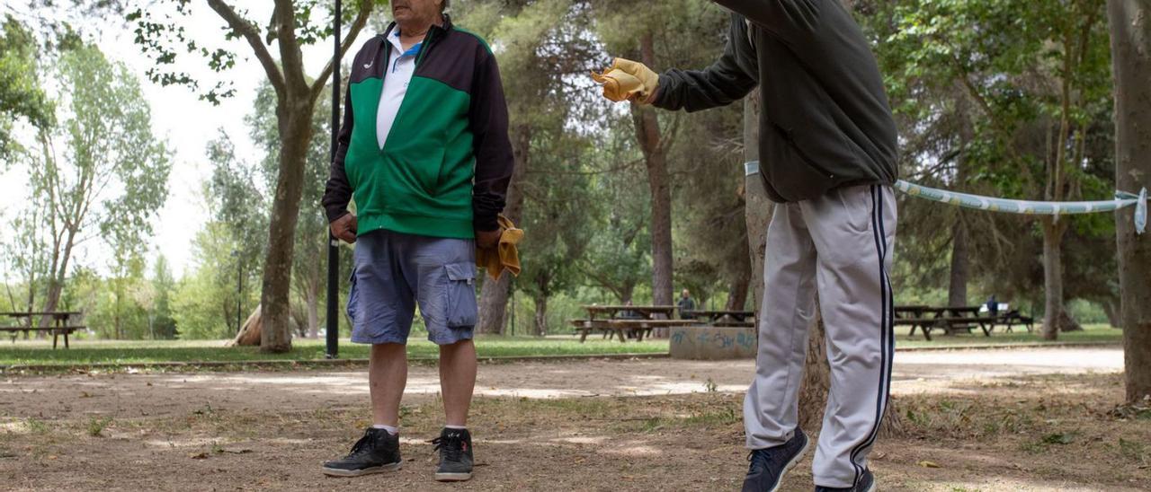 Campeonato de petanca celebrado la pasada semana en los Tres Árboles.