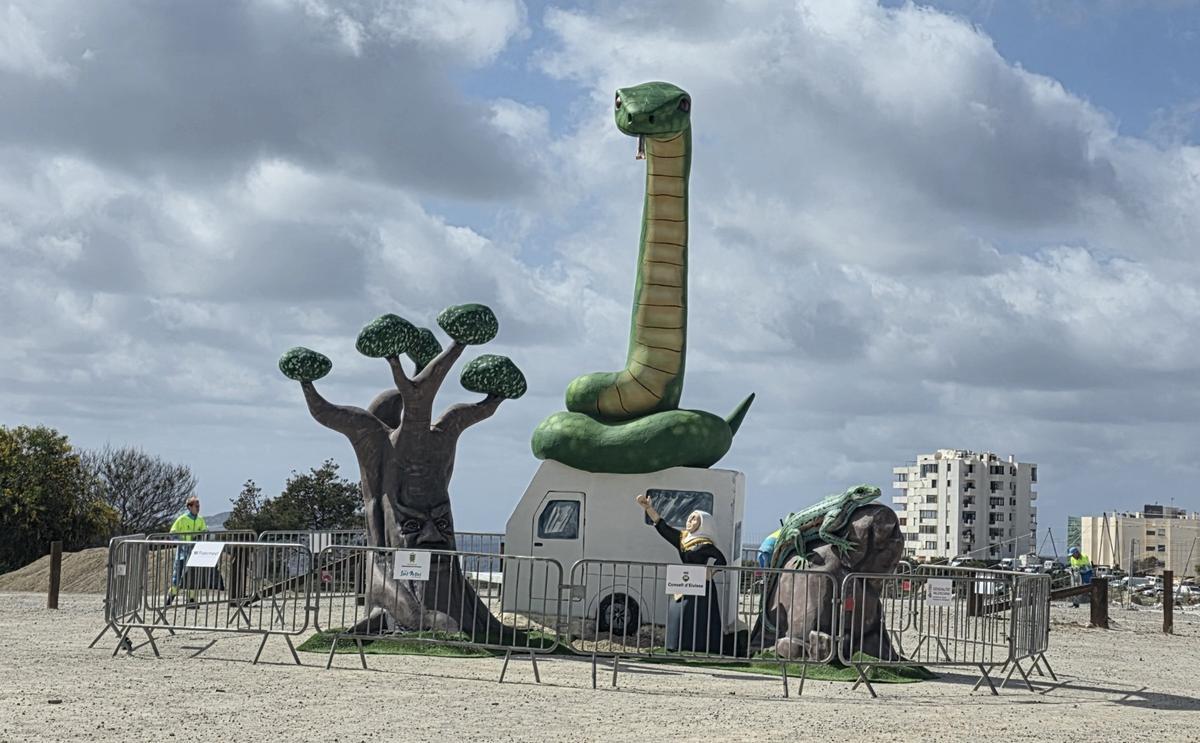 El viaje de Carmen y la corte a Ibiza por el 25 aniversario de La Nostra Falla de Portmany El viaje de Carmen y la corte a Ibiza por el 25 aniversario de La Nostra Falla de Portmany