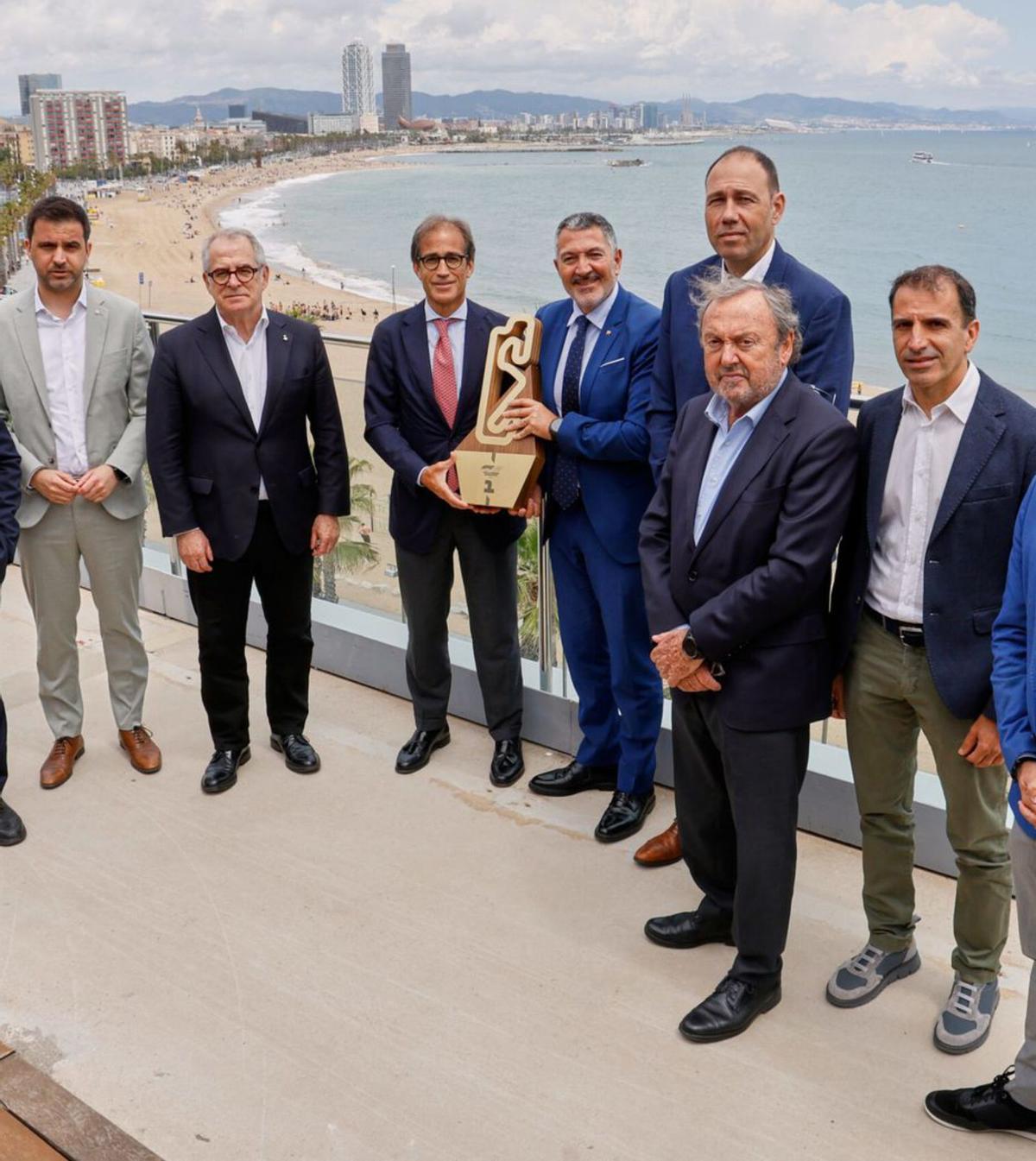 Barcelona manté el ‘misteri’ de la renovació de la F1