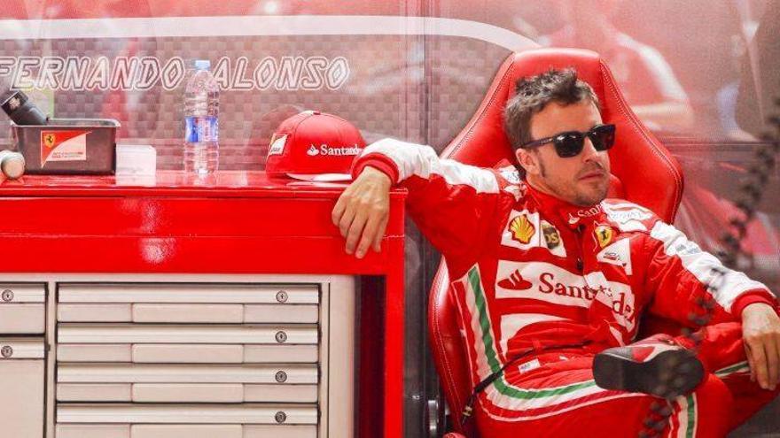 Alonso cambiará de aires ante los fallos de Ferrari