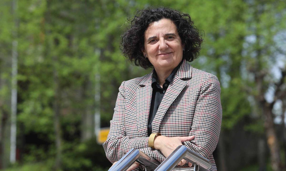 La autora asturiana Berta Piñán, autora de ‘Como la piel al sol de una lagartija’.