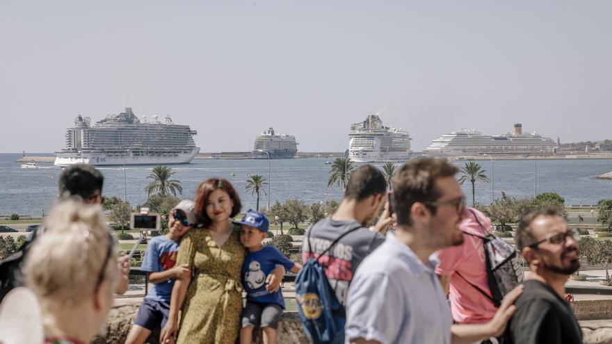 Más de 158.000 cruceristas hasta marzo en los puertos de Baleares, crecen un 124 %