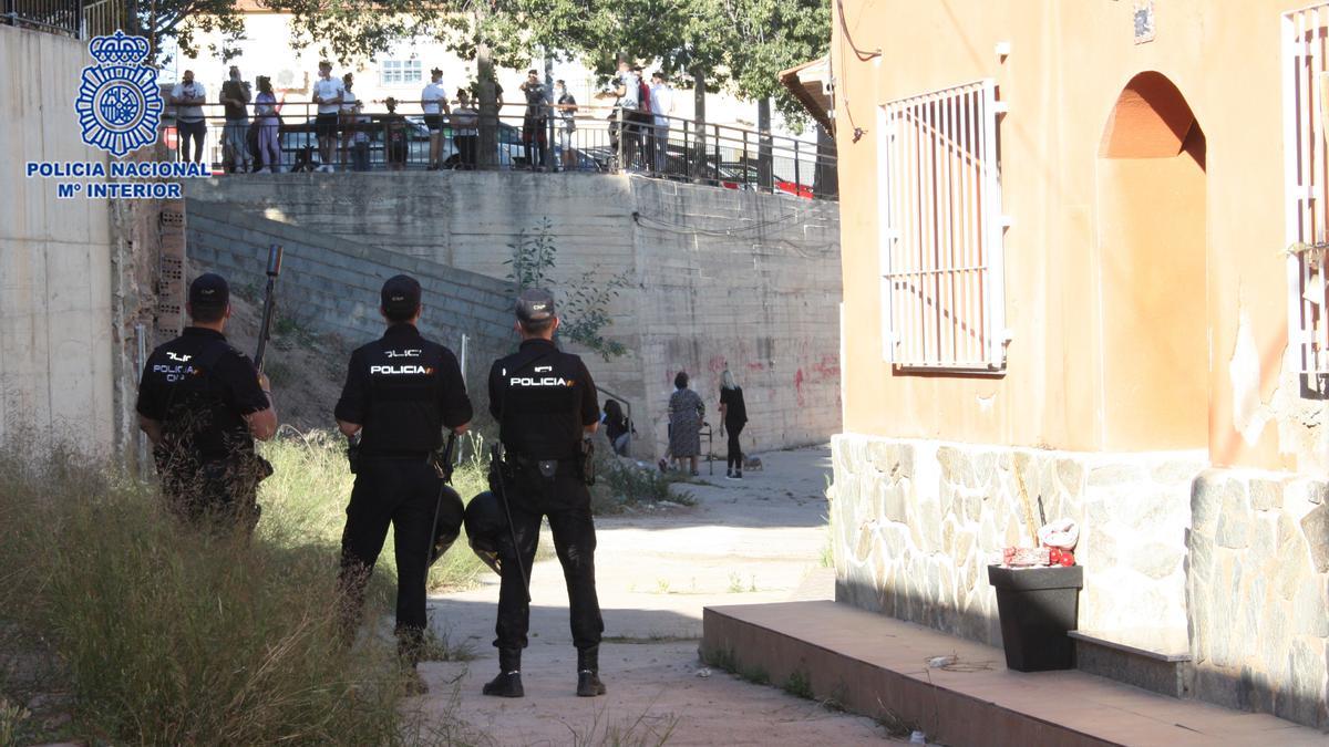 La Policía Nacional desmantela un garito de venta de droga y punto