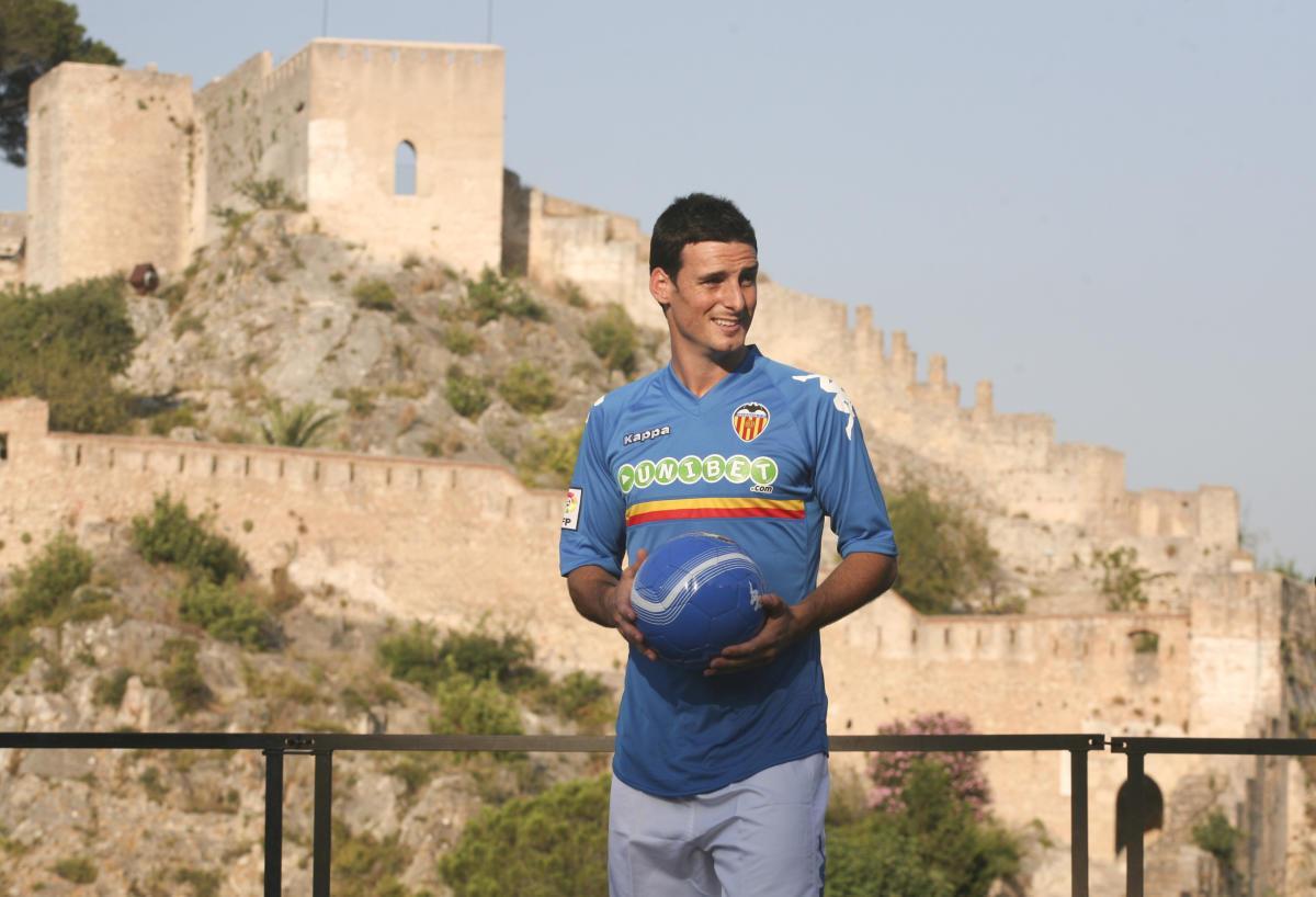Aritz Aduriz en la presentación en el Castell de Xàtiva en 2010.