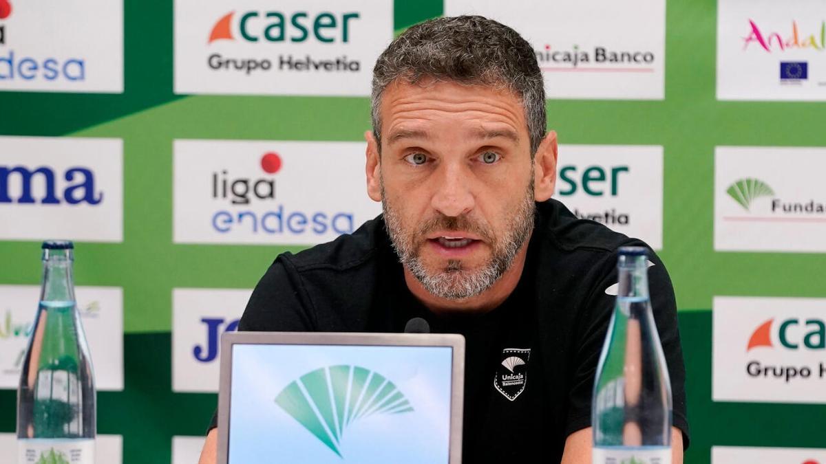 Ibon Navarro, entrenador del Unicaja, en rueda de prensa.