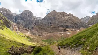 La ruta que tienes que hacer en verano para ver el 'Dedo de Dios': está en Aragón y es una de las favoritas de este año