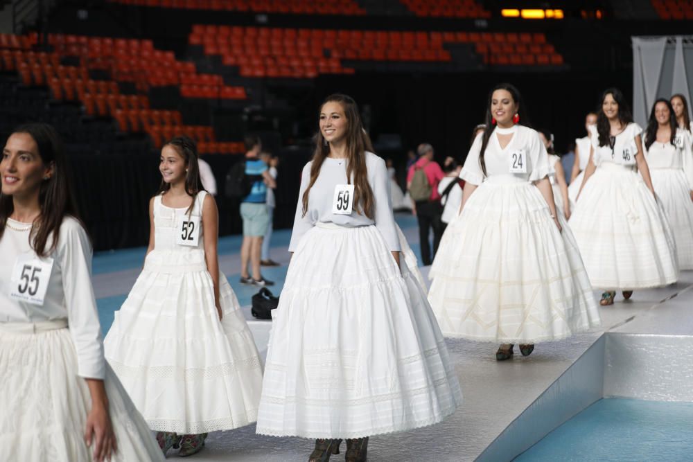 Ensayo de las candidatas a fallera mayor 2019 en la Fonteta