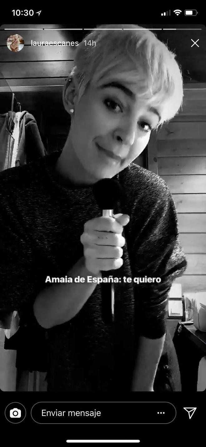 Laura Escanes cantando en Instagram Stories