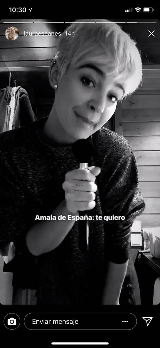 Laura Escanes cantando en Instagram Stories