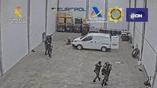 Vídeo: Una nave industrial de Castelló nutría de droga a Irlanda, hallan 100 kilos de cocaína